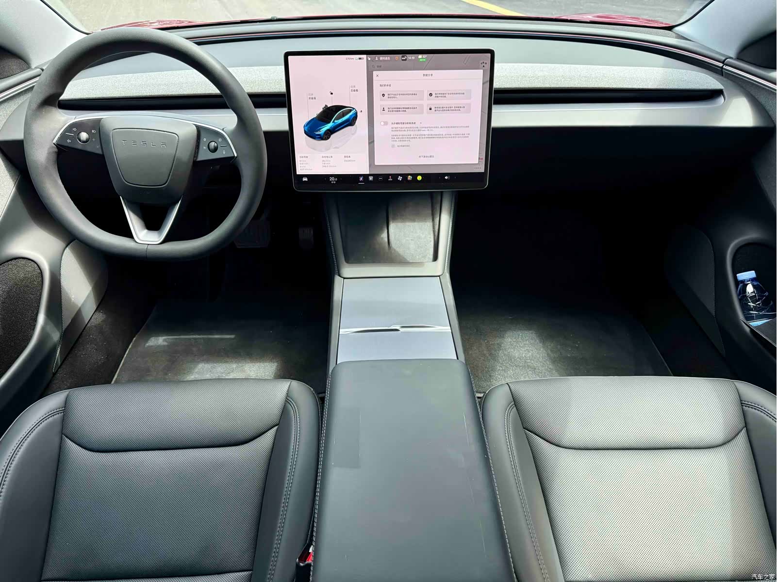 Tesla Model 3, 2025 10
