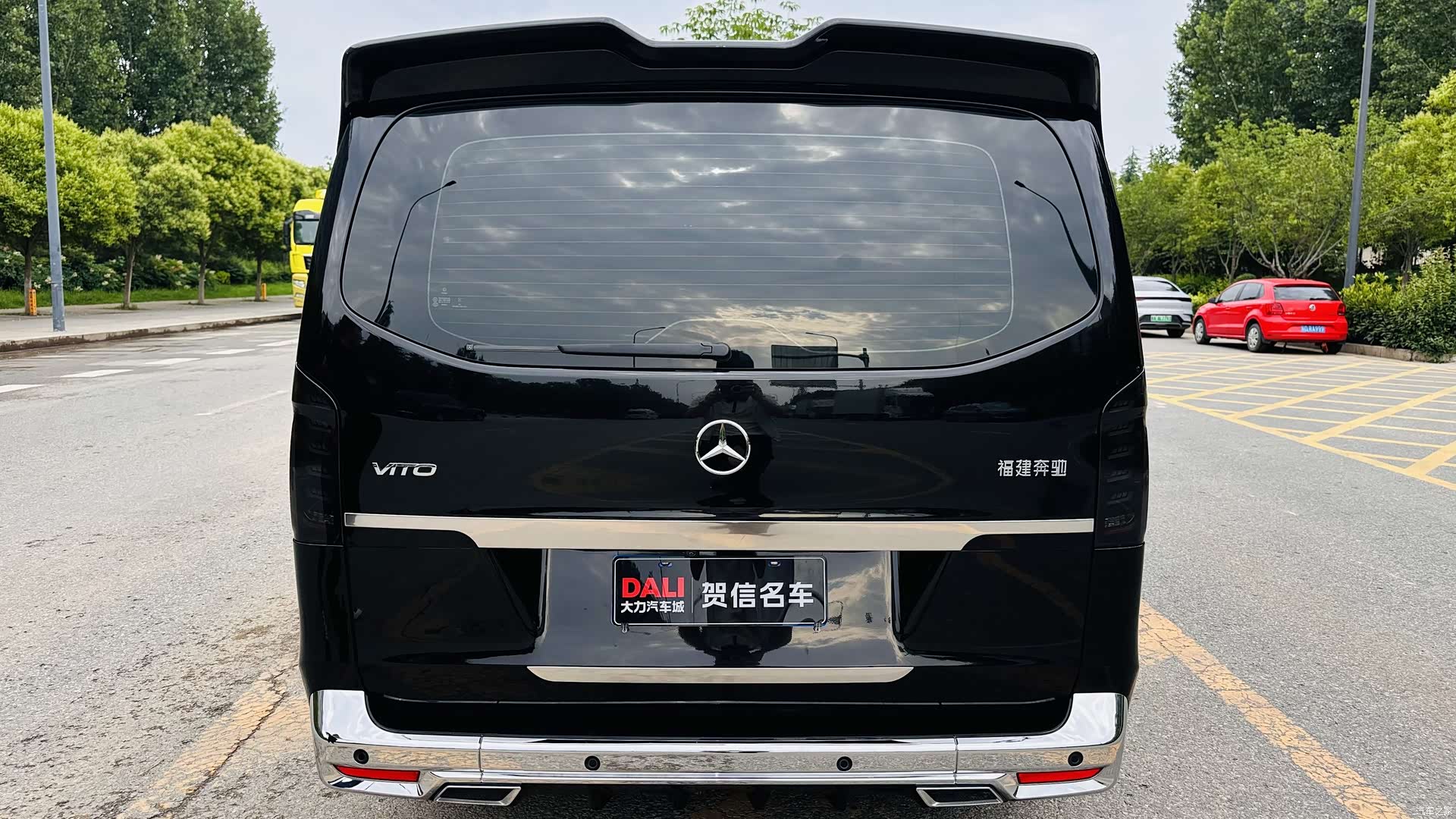 Mercedes-Benz 7, 2024 19
