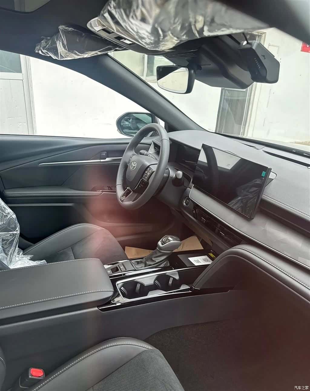 Toyota Camry, 2026 6