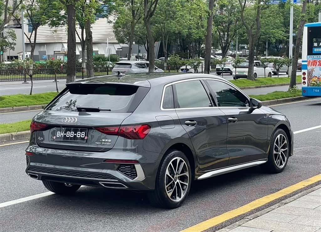 Audi A3, 2023 все фото