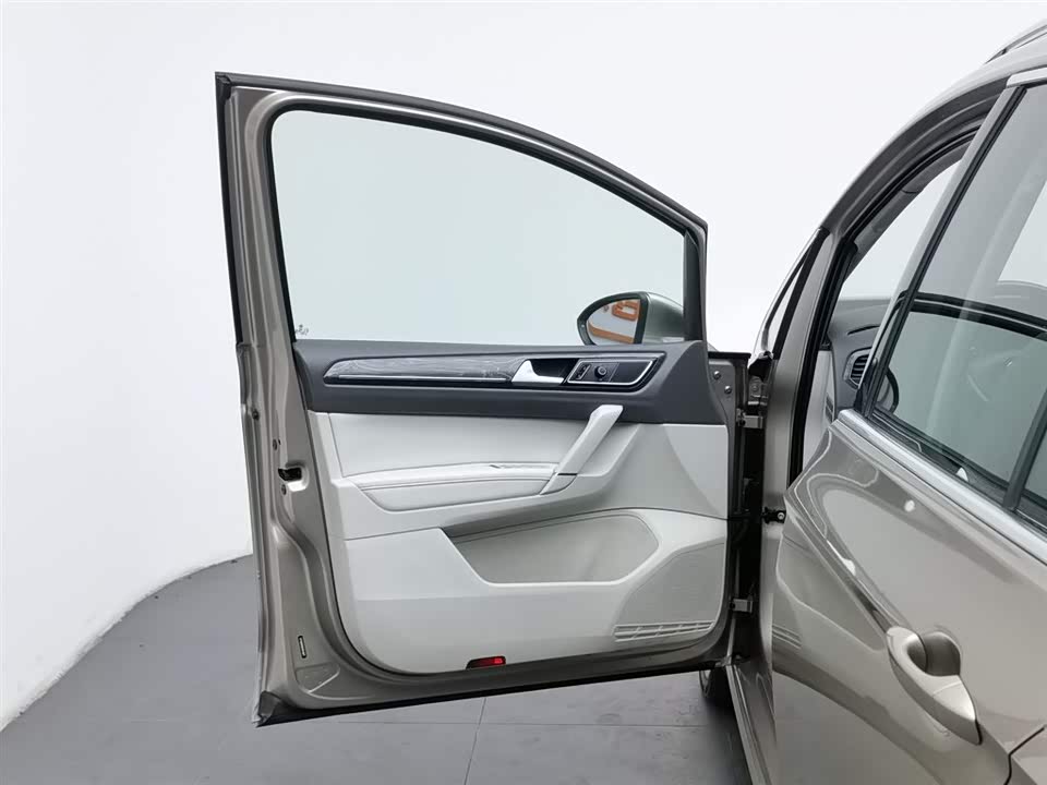 Volkswagen Golf*Jiayu