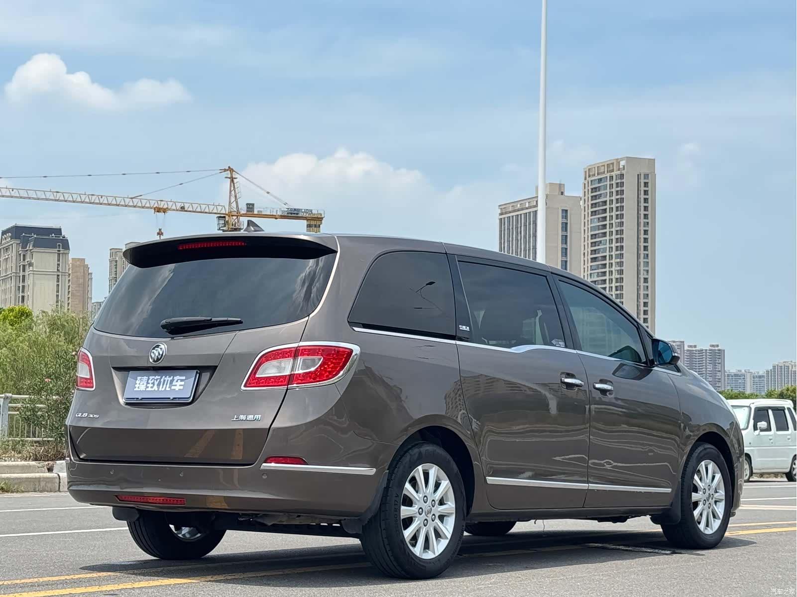 Buick GL8, 2012 10