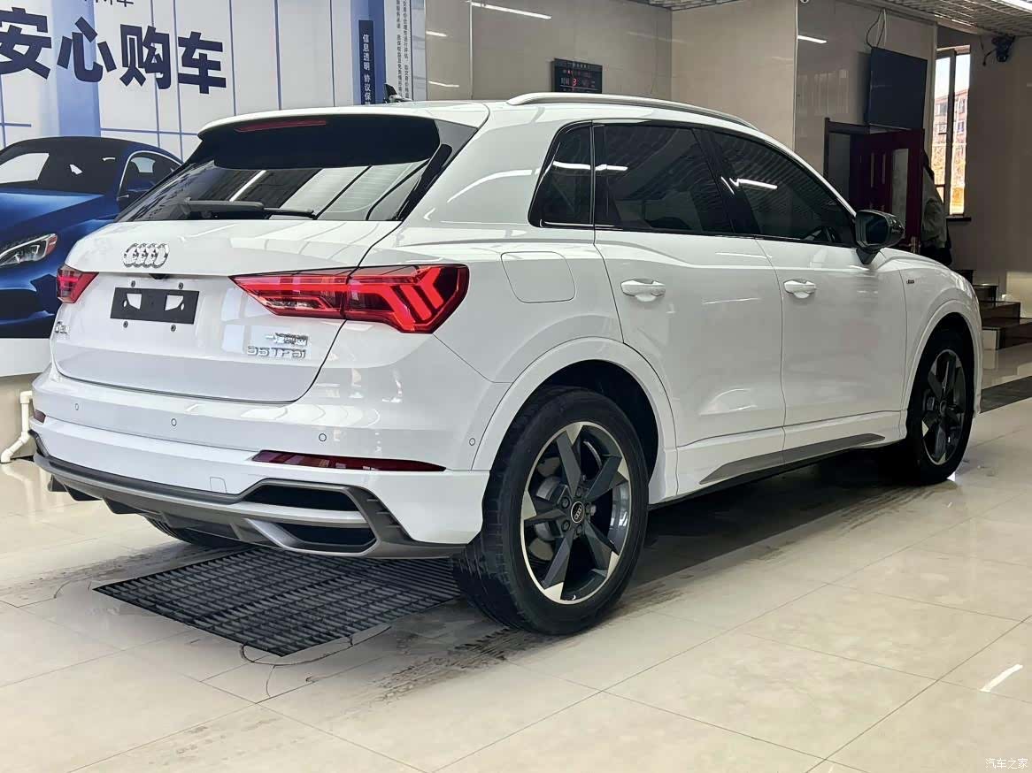 Audi Q3, 2022 6
