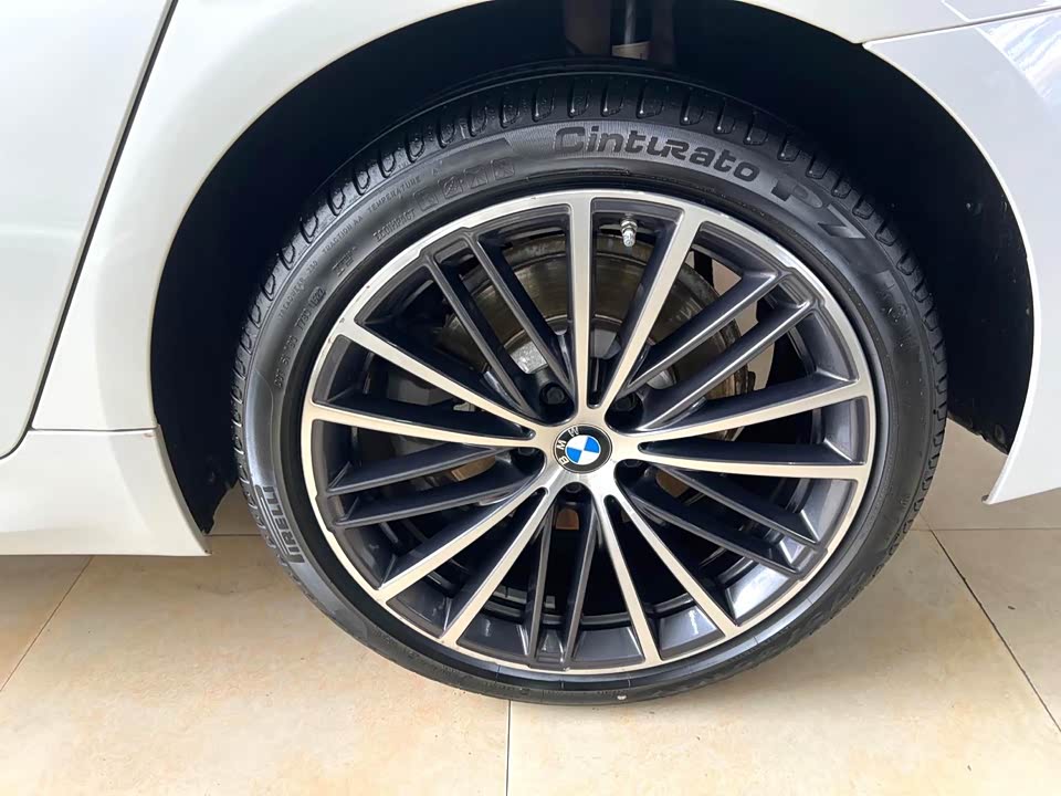 BMW 5 series BMW 5 series
