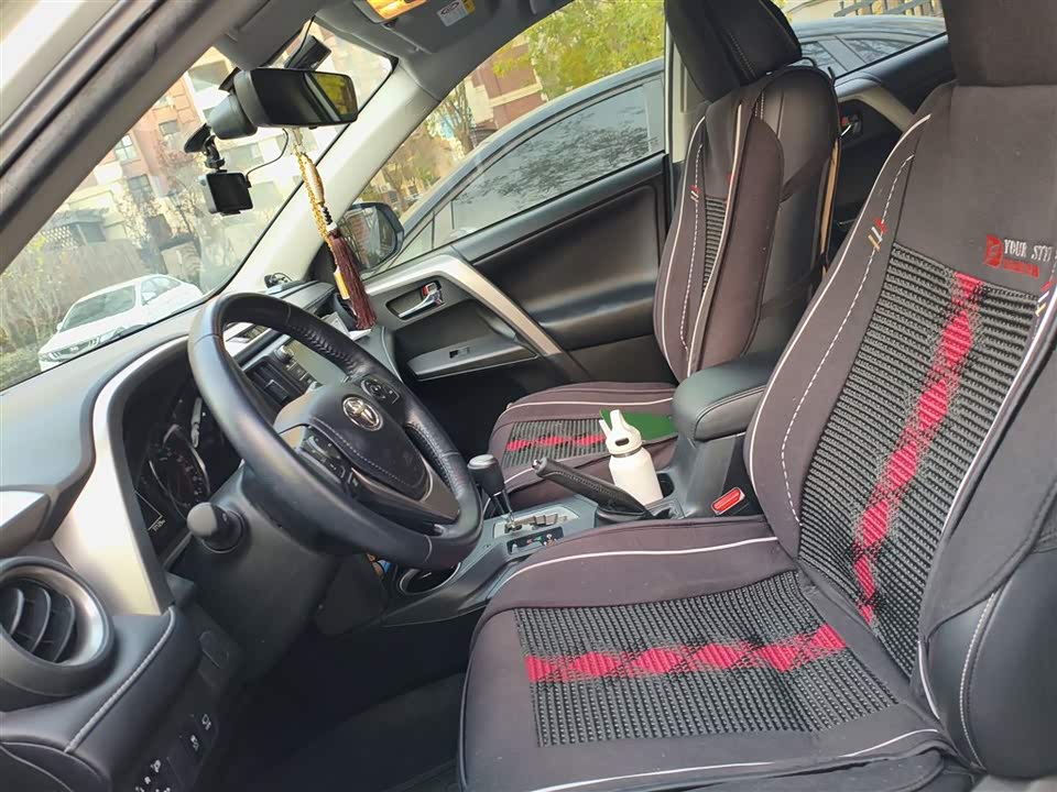 Toyota RAV4 Rongfang