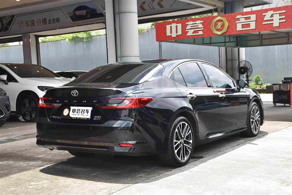 Toyota Camry, 2024 16