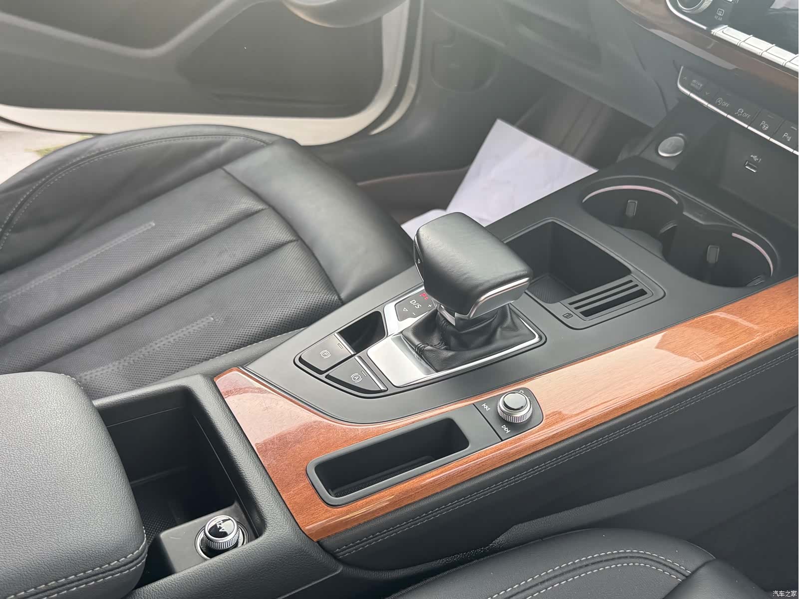 Audi A4L, 2021 15