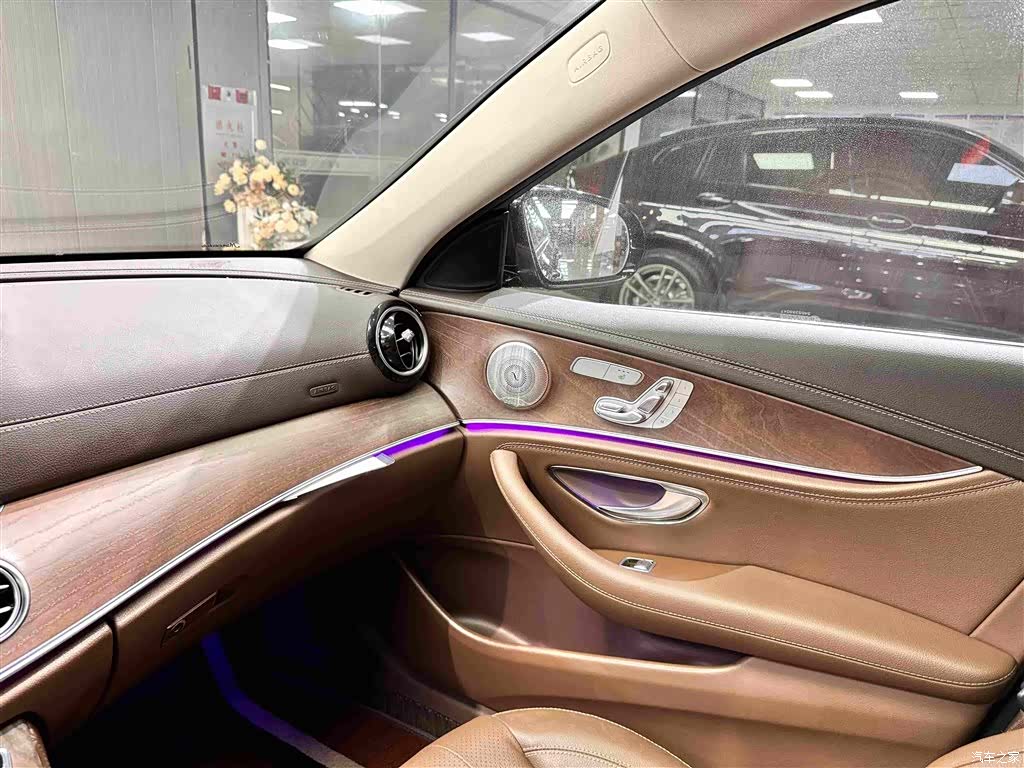 Mercedes-Benz E-Class, 2022 17