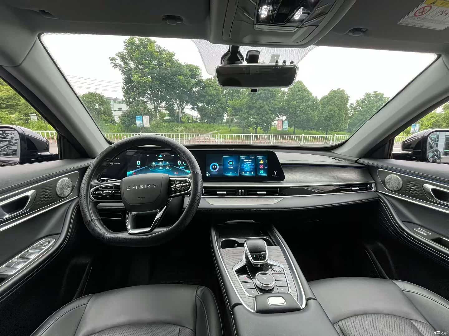 Chery Tiggo 8, 2023 все фото