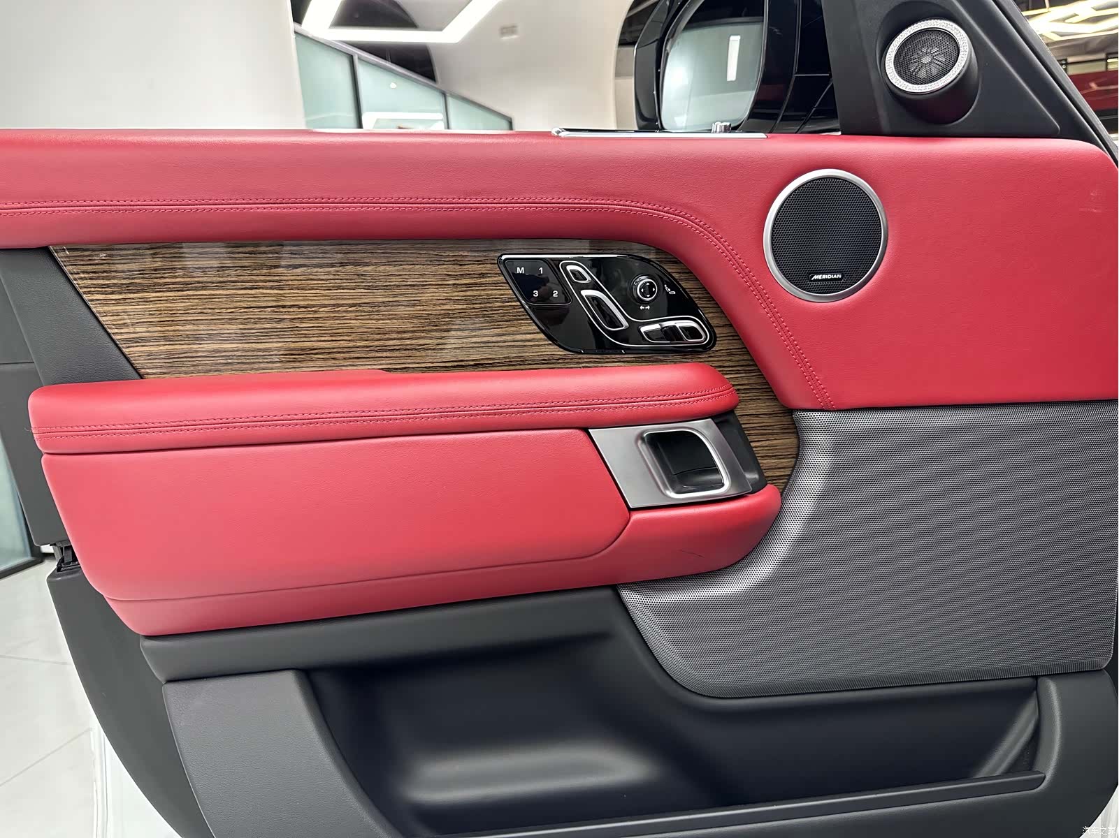 Land Rover Range Rover, 2020 11