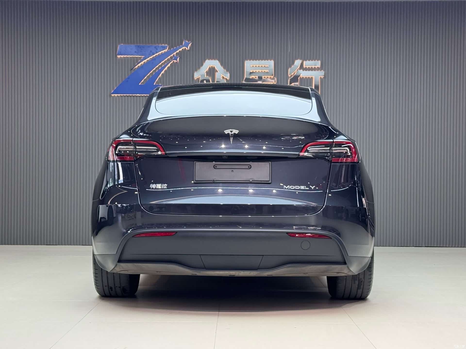 Tesla Model Y, 2024 9