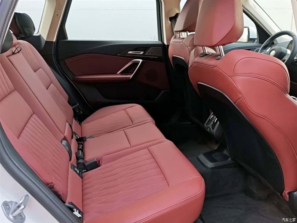 BMW X1, 2025 14
