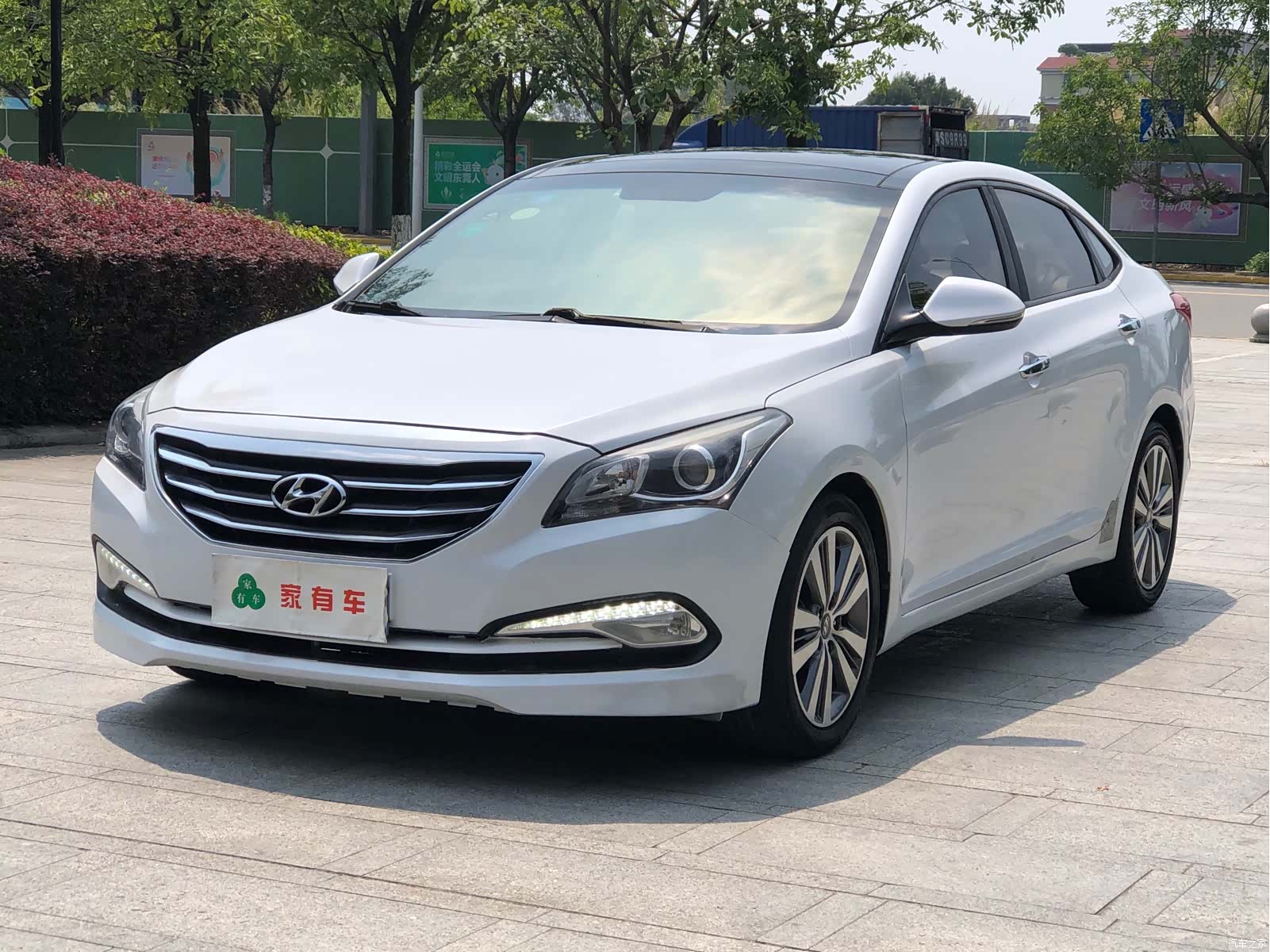 Hyundai GLS, 2017 1