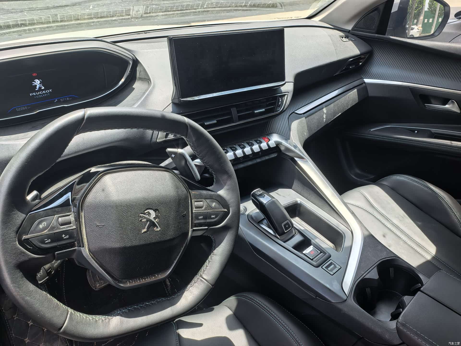 Peugeot 5008, 2022 14