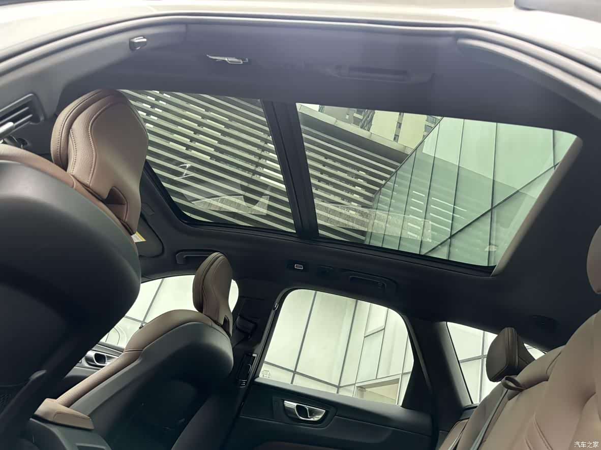 Volvo XC60, 2023 13