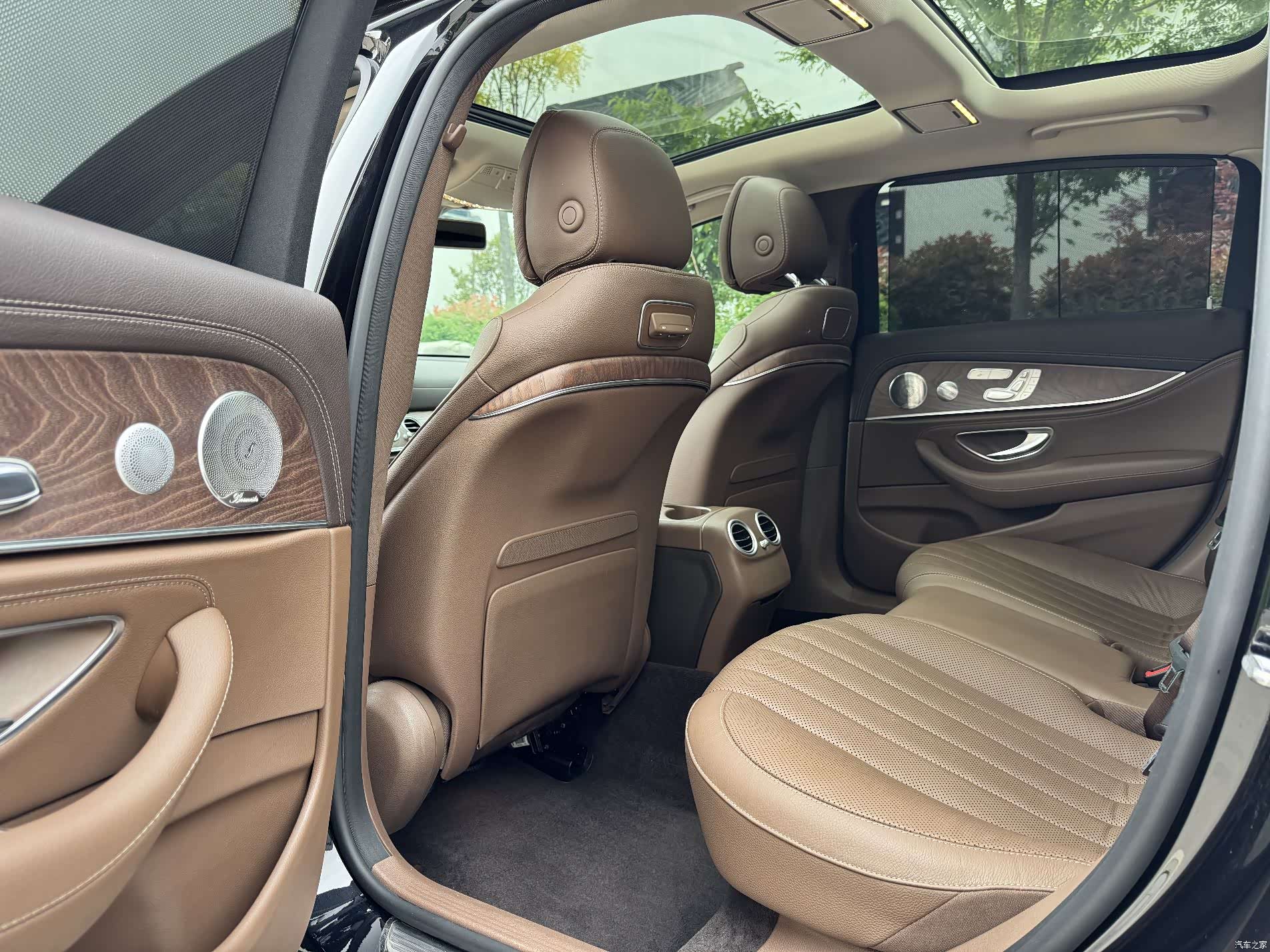 Mercedes-Benz E-Class, 2020 10