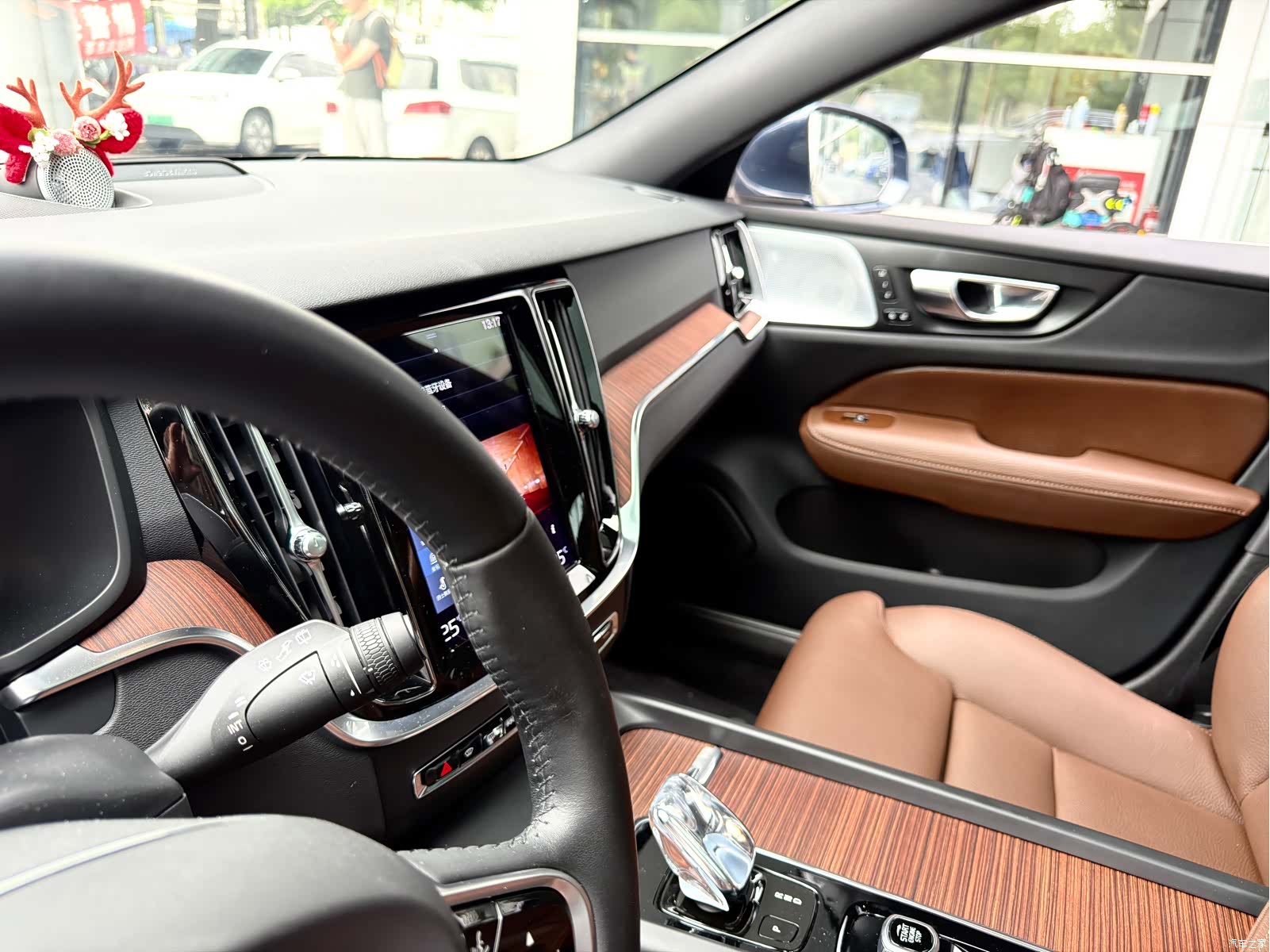 Volvo V60, 2022 11