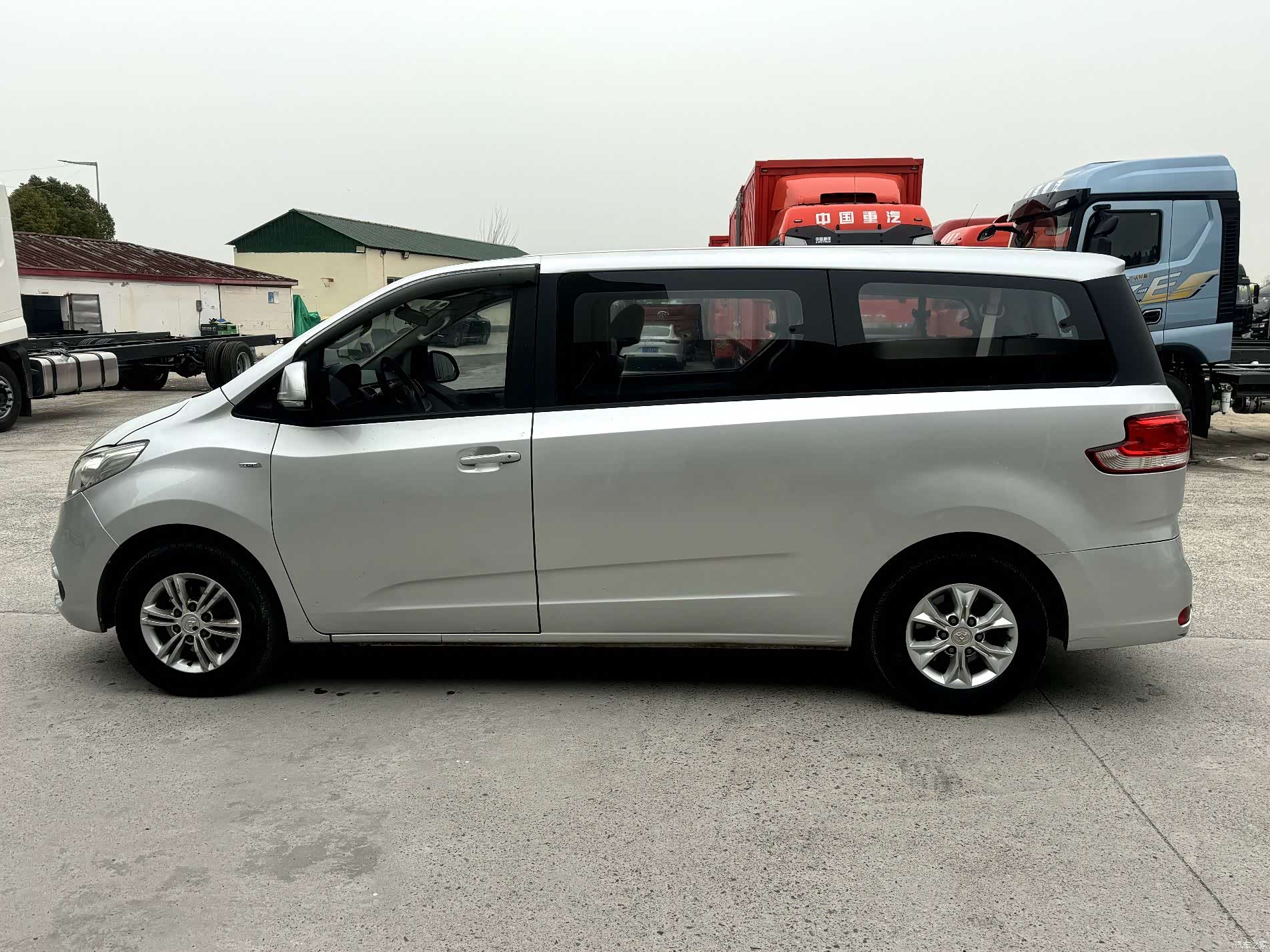 Maxus G10, 2016 7