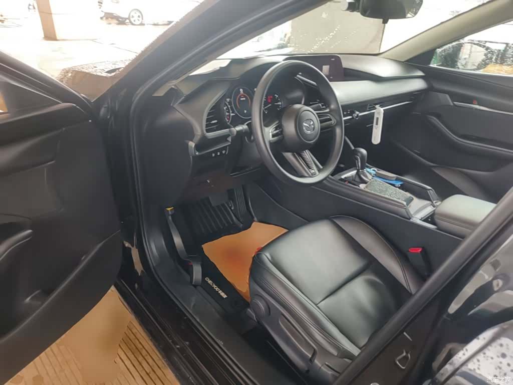 Mazda Mazda3, 2021 16