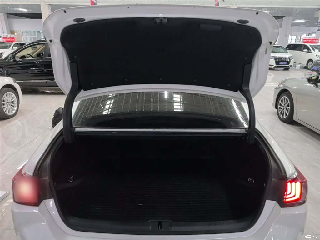 Lexus ES, 2021 19
