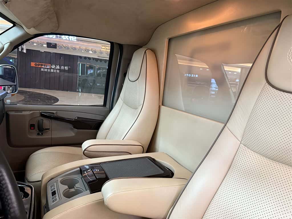 GMC SAVANA, 2013 11