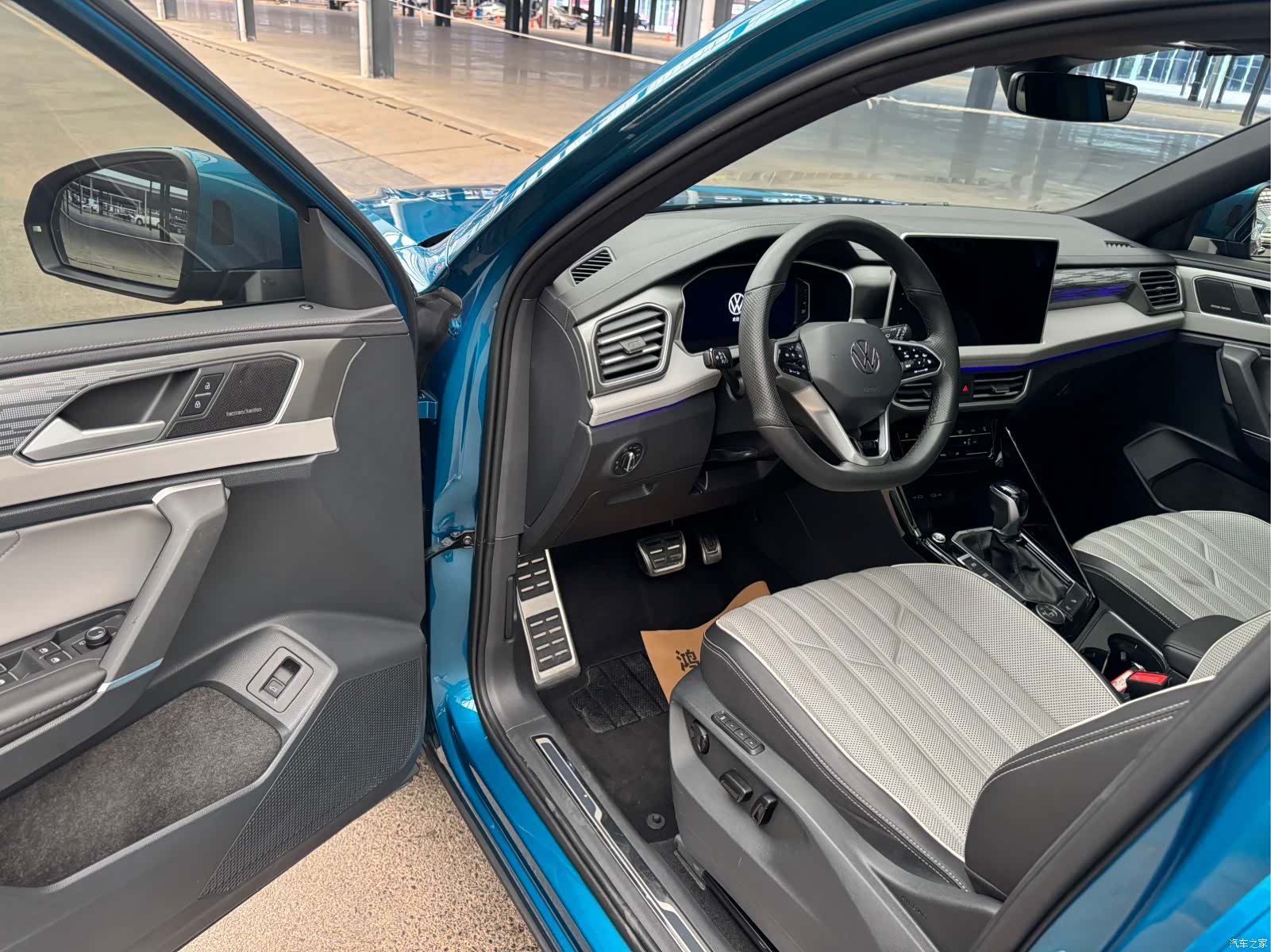Volkswagen Tayron, 2022 все фото