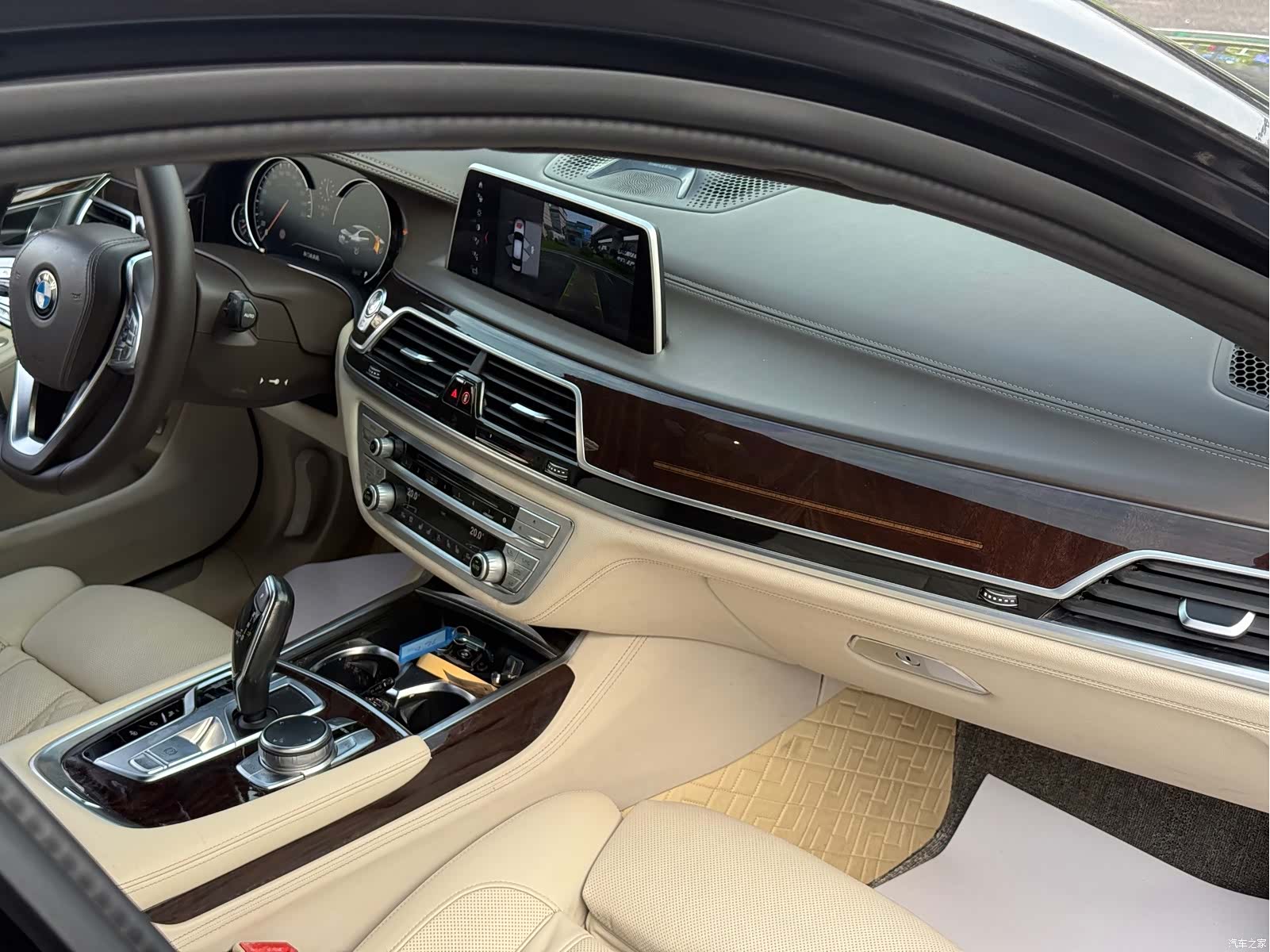 BMW 7 Series, 2015 21