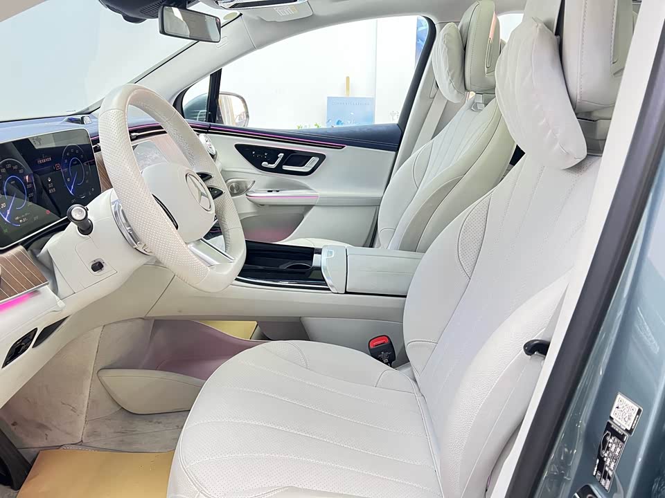 Mercedes-Benz EQE SUV