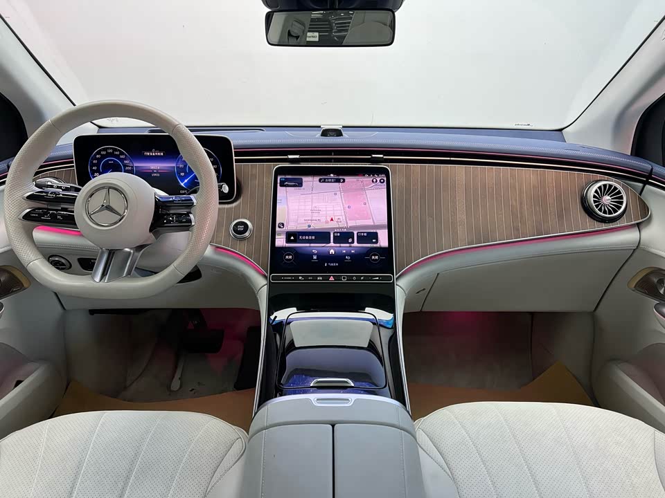 Mercedes-Benz EQE SUV