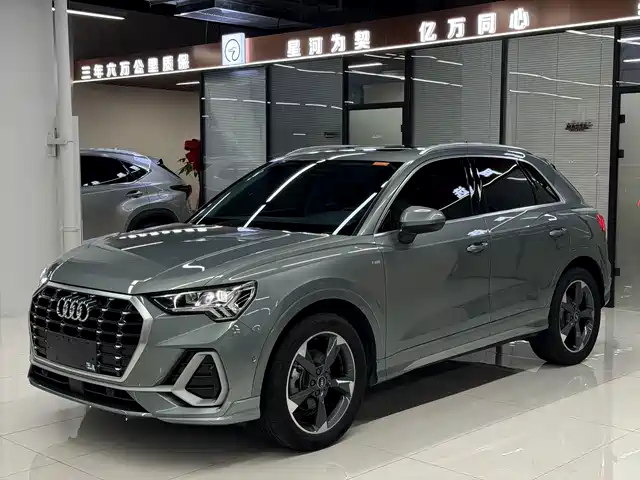Audi Q3 2022 — купить из Китая под заказ
