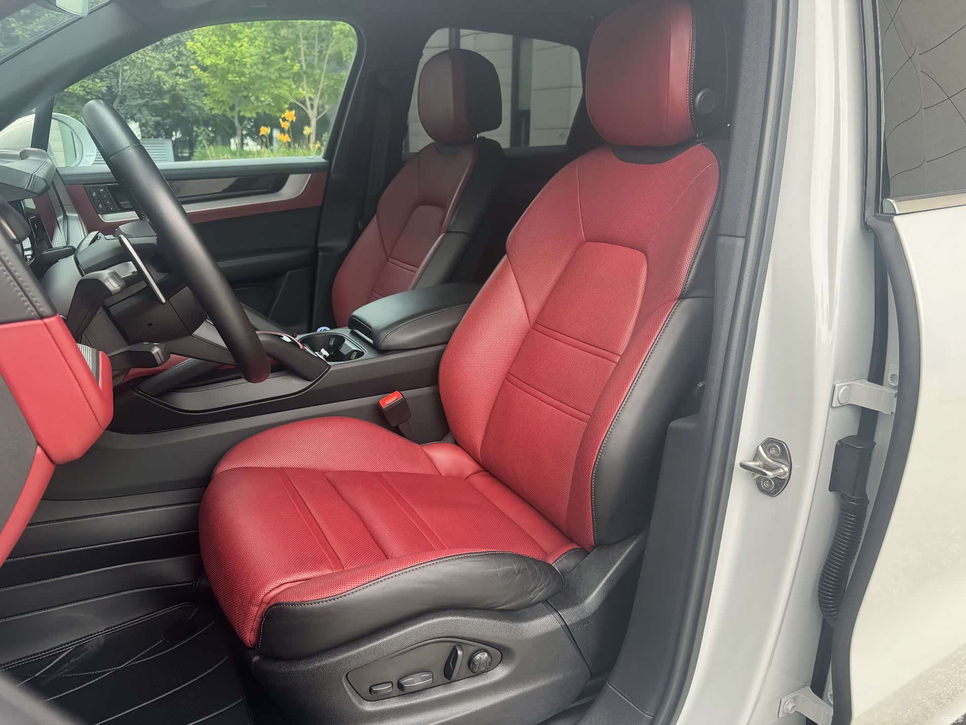 Porsche Cayenne, 2024 15