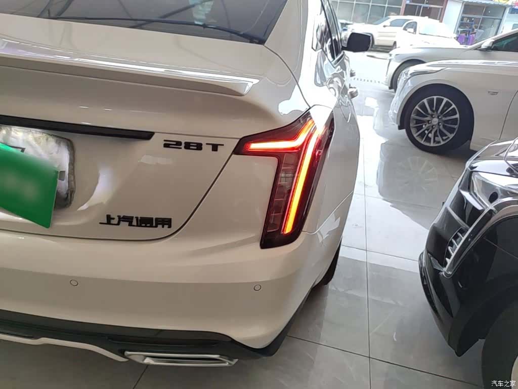 Cadillac CT5, 2025 8