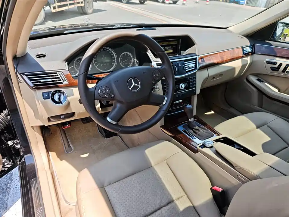Mercedes-Benz E-class Mercedes-Benz E-class