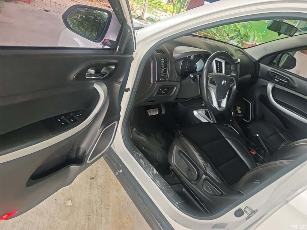 Changan CS35, 2015 16