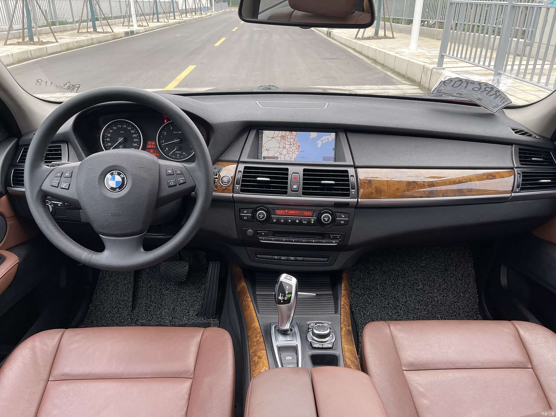 BMW X5, 2011 8