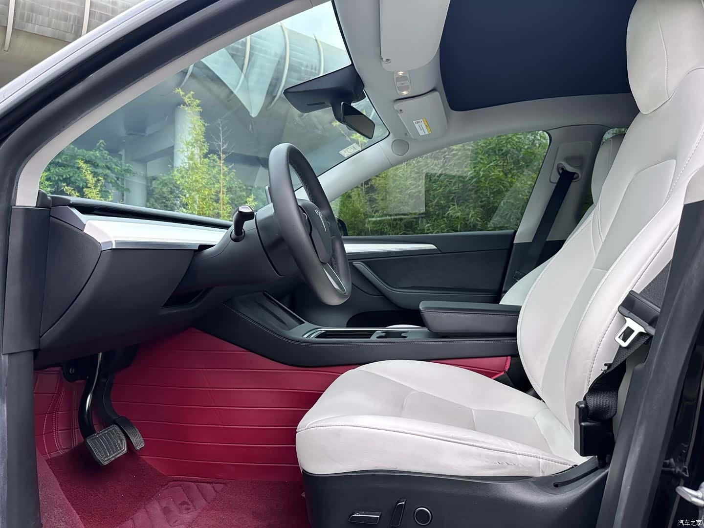 Tesla Model Y, 2022 14
