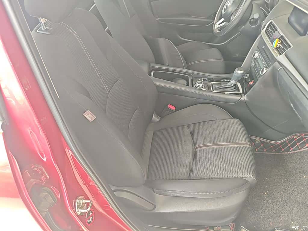 Mazda Mazda3, 2019 25
