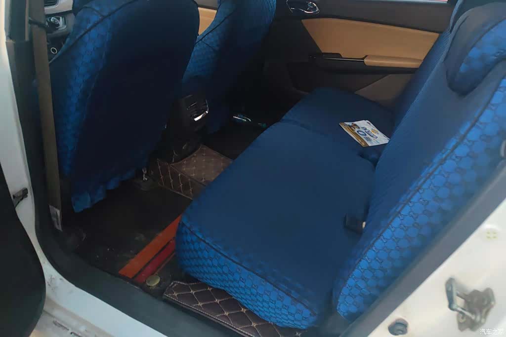 Wuling 310W, 2019 11