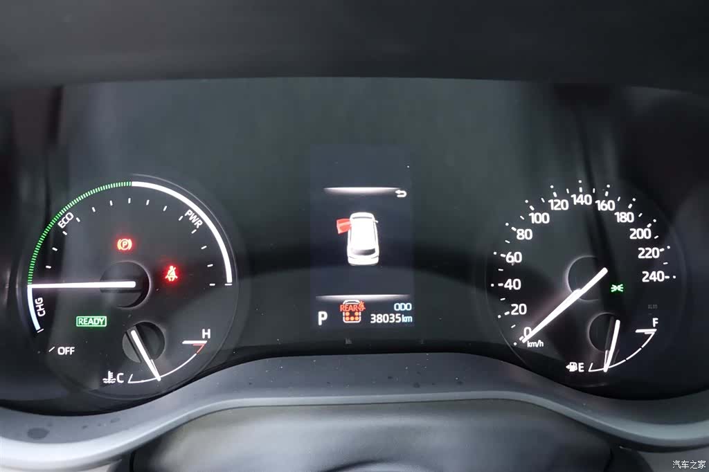Toyota Granvia, 2023 7