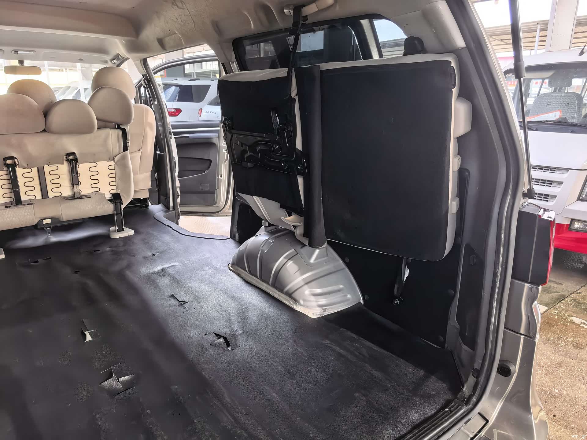 DongFeng M5, 2025 15