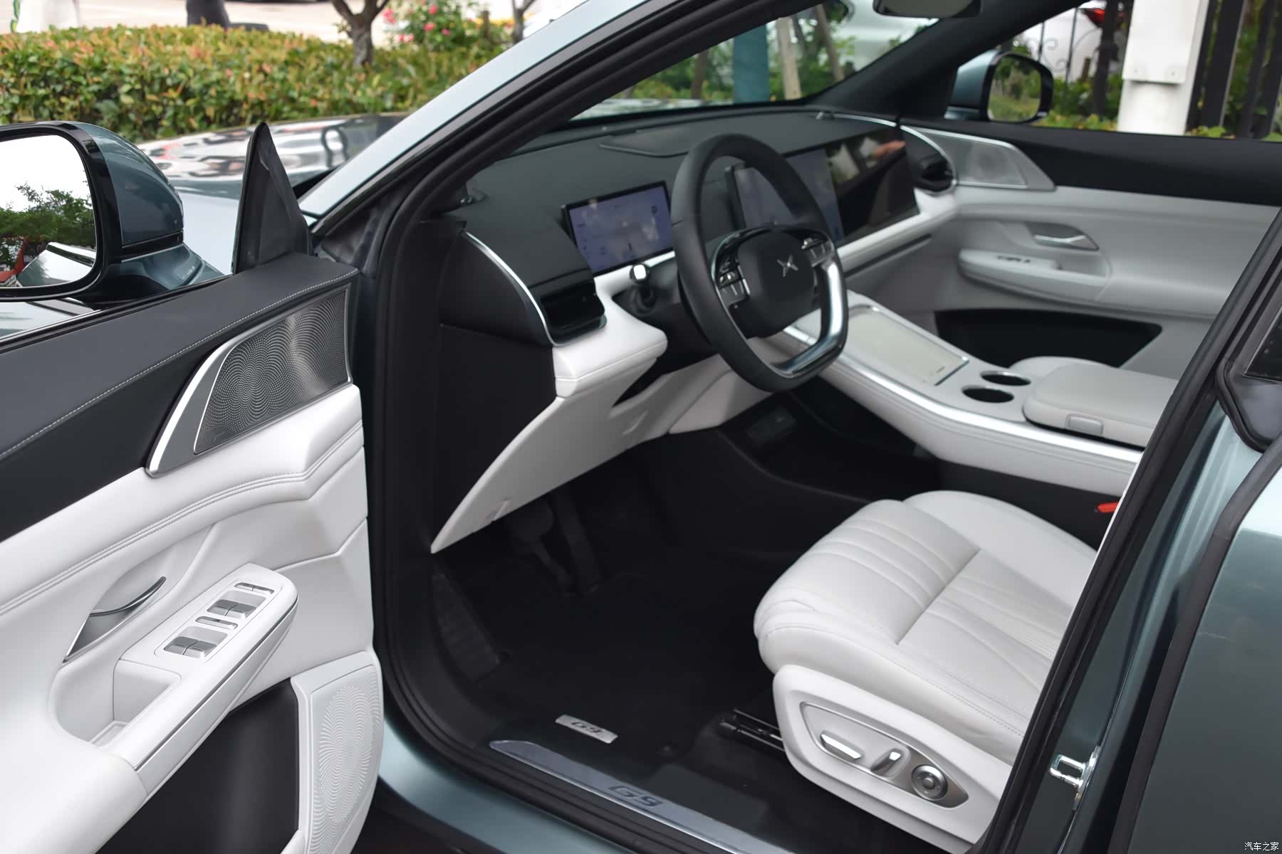 Xpeng G9, 2023 8