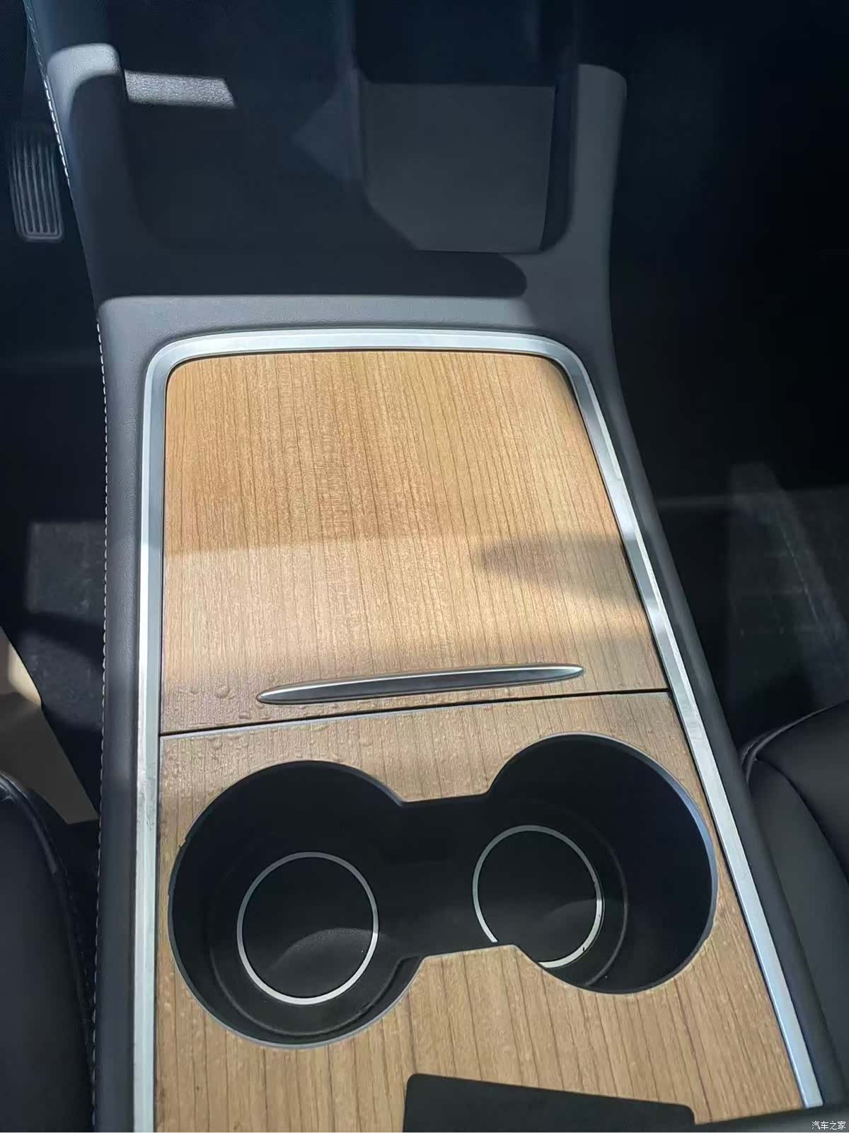 Tesla Model Y, 2022 13