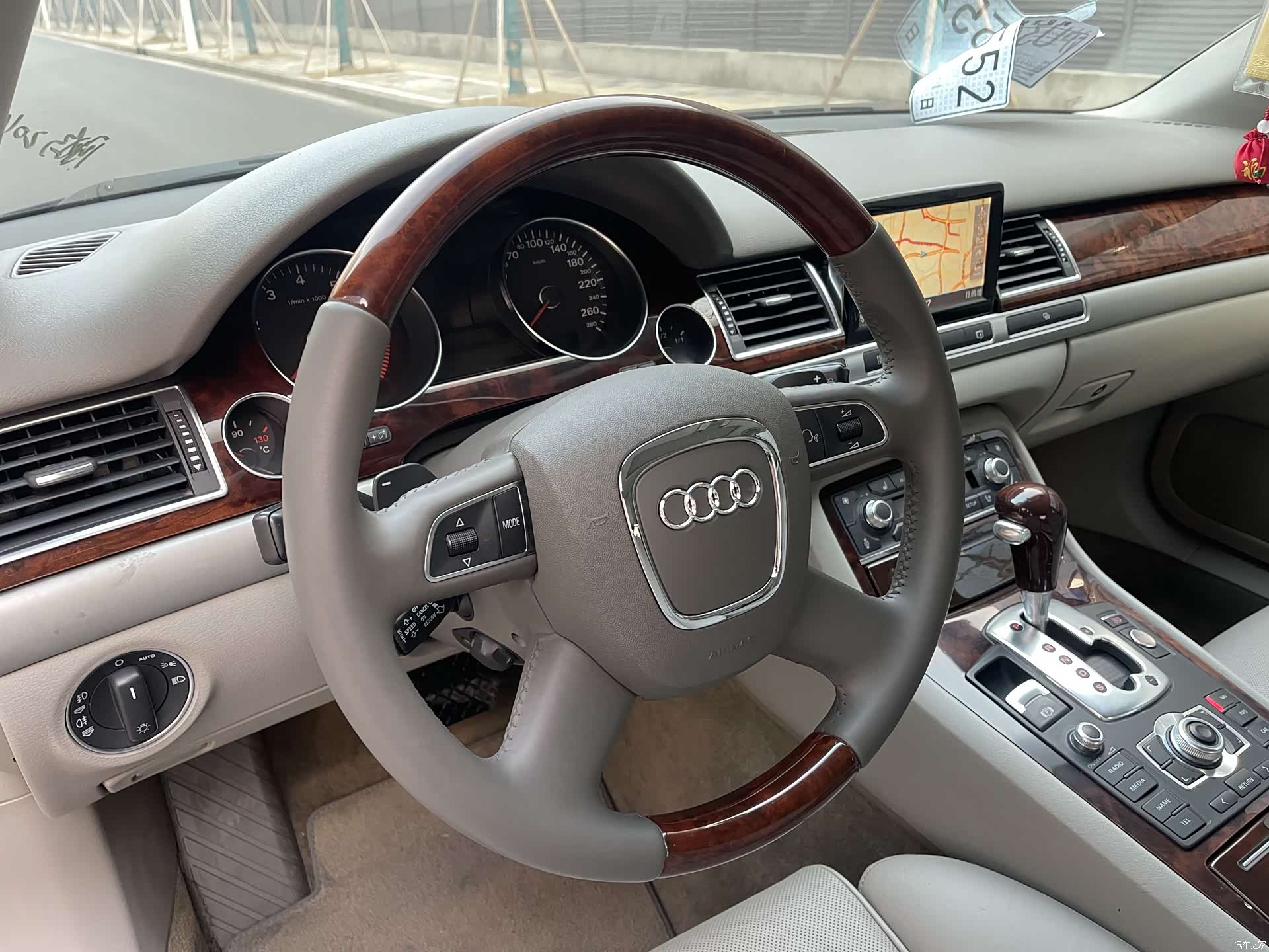 Audi A8L, 2009 18