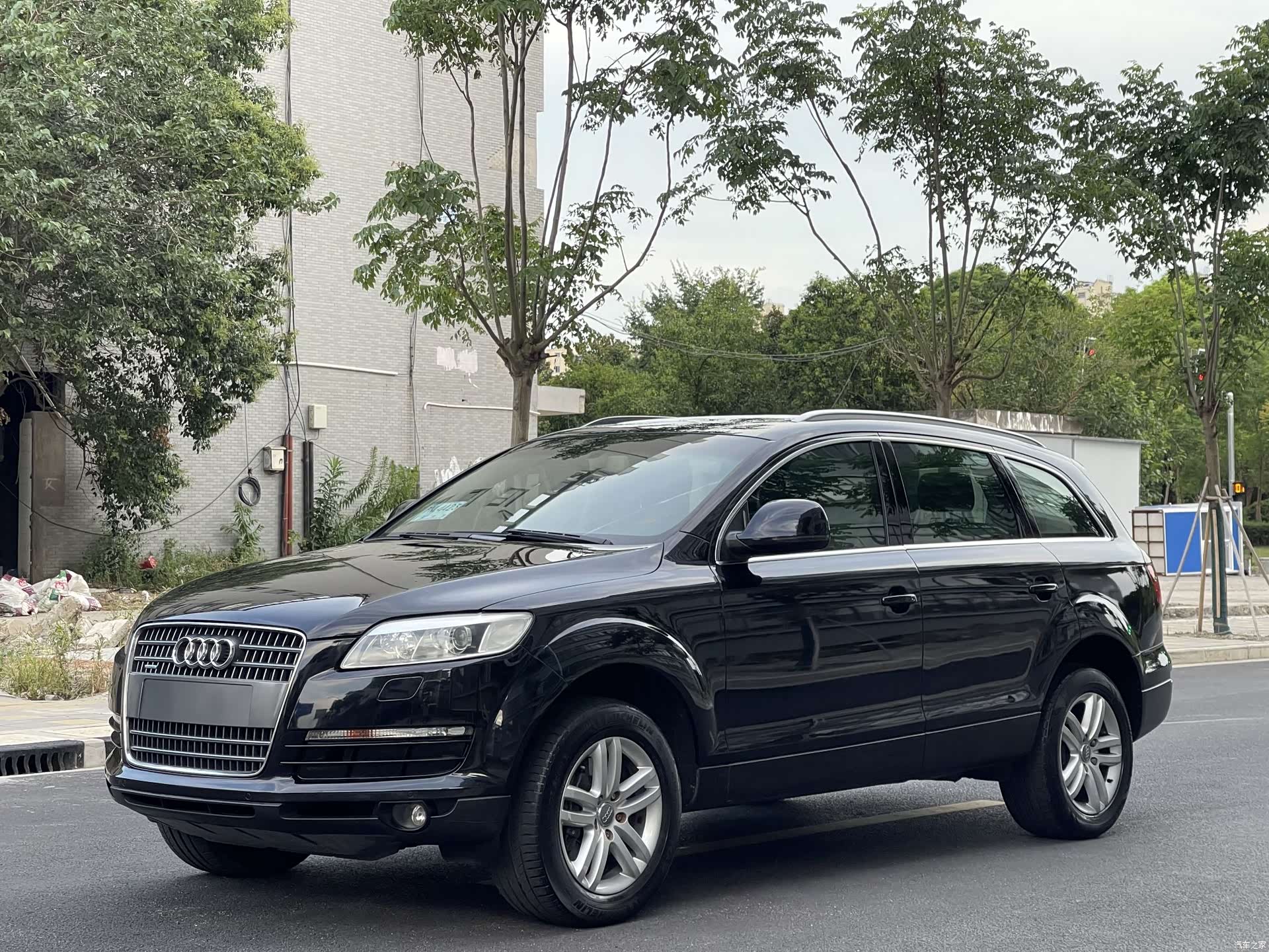 Audi Q7, 2009 1
