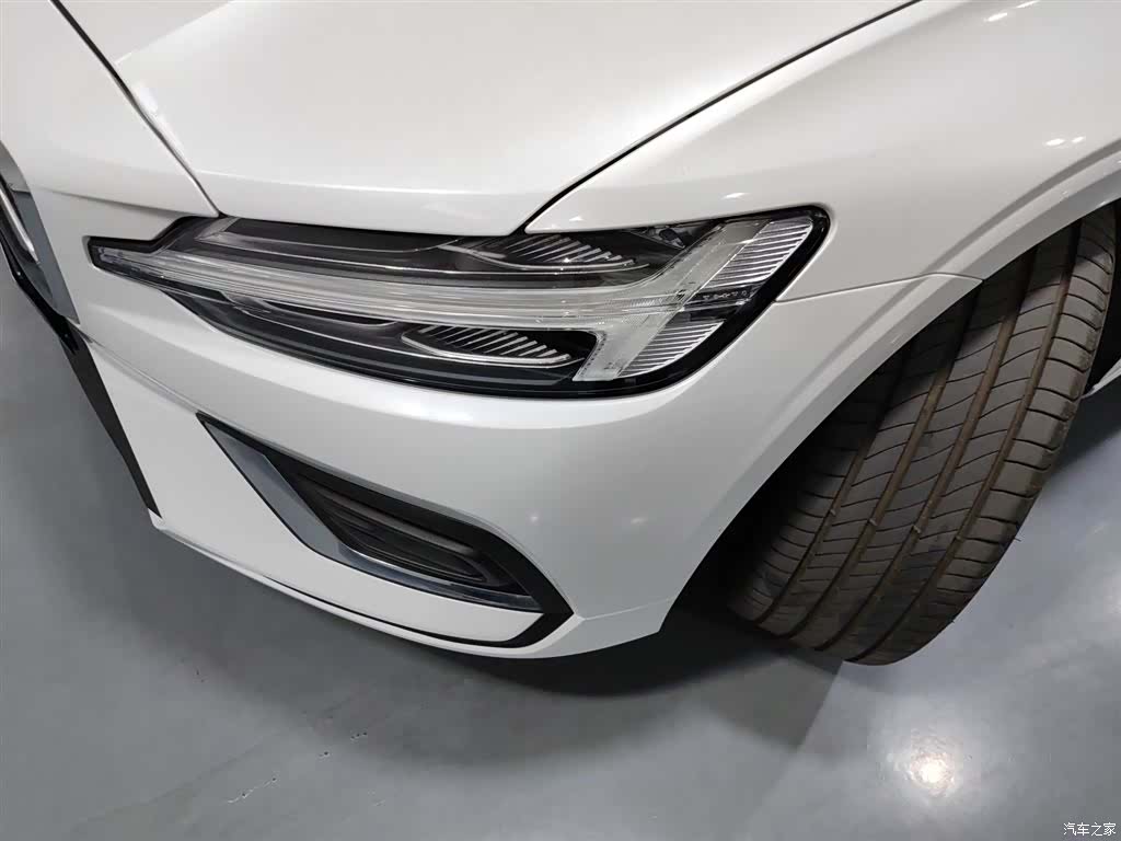 Volvo S60, 2022 18