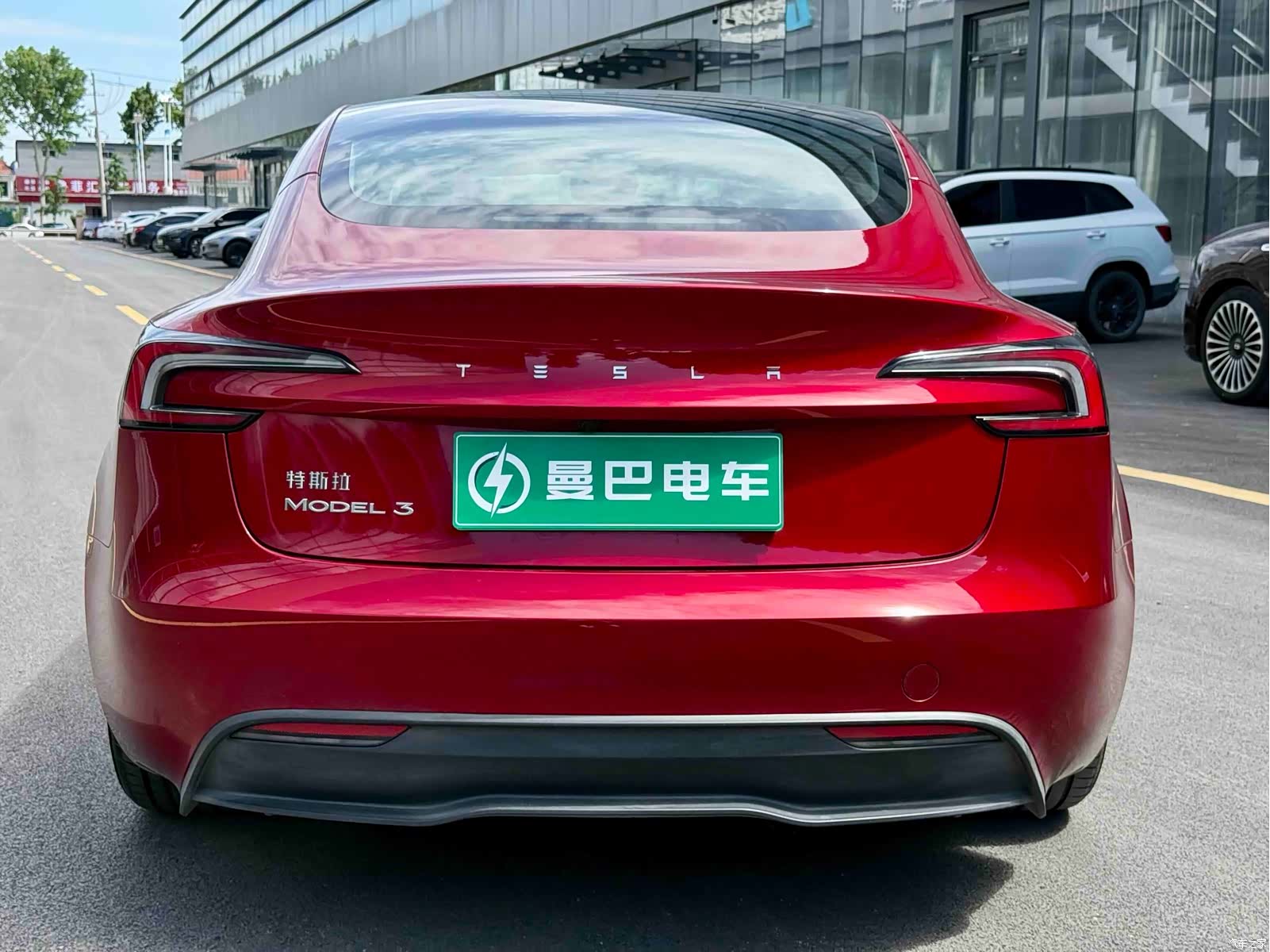 Tesla Model 3, 2025 все фото