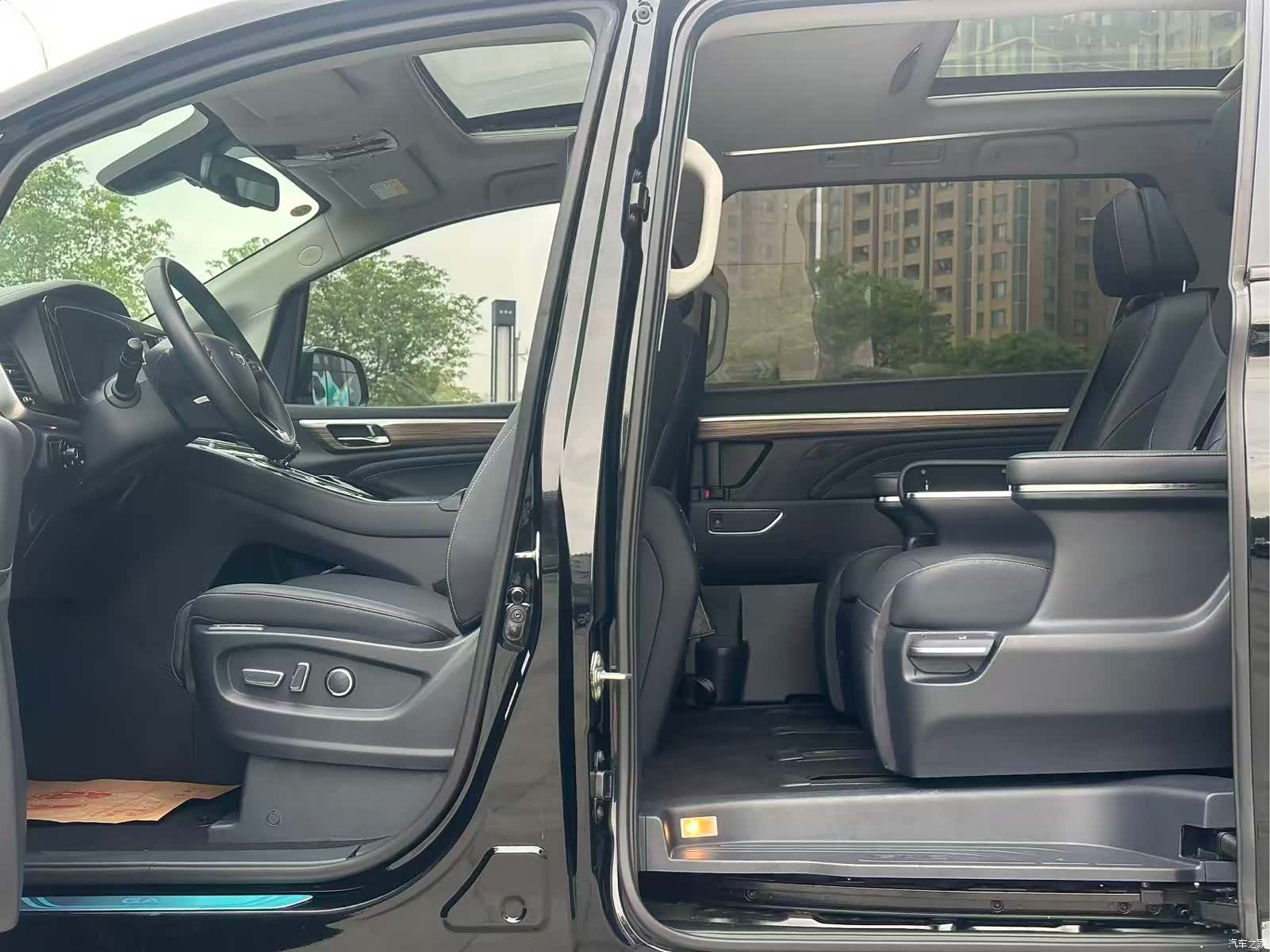 Trumpchi M8, 2022 18