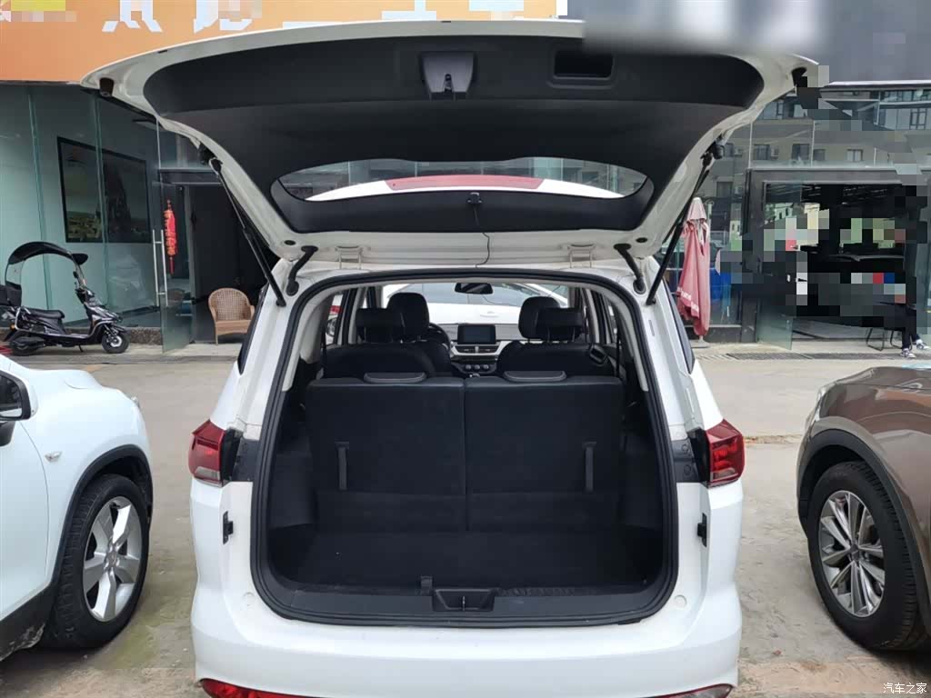Wuling 360, 2020 19