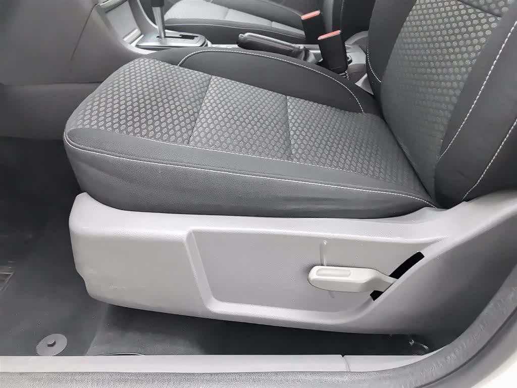 Ford Focus, 2013 20