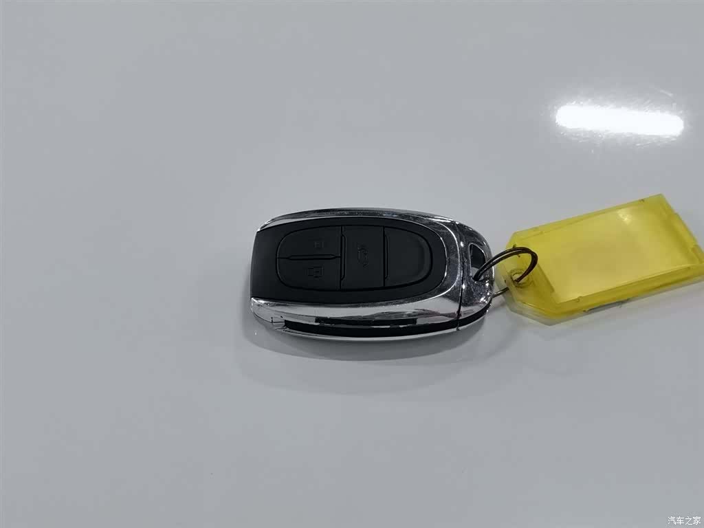 Maxus D60, 2023 19
